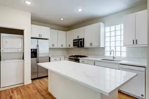 2705 Rutland St, Houston, TX 77008 - Photo 3