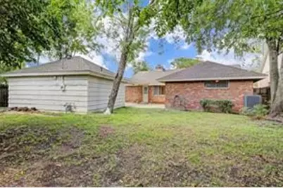 3815 Sun Valley Drive, Houston, TX 77025 - Photo 13