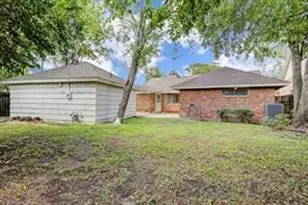 3815 Sun Valley Dr, Houston, TX 77025 - Photo 13