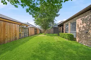 2206 Ascot Ln, Sugar Land, TX 77479 - Photo 35