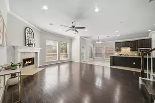 2206 Ascot Ln, Sugar Land, TX 77479 - Photo 11