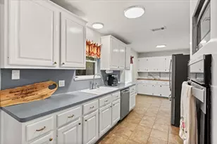 1209 E Brown Ln, Deer Park, TX 77536 - Photo 9