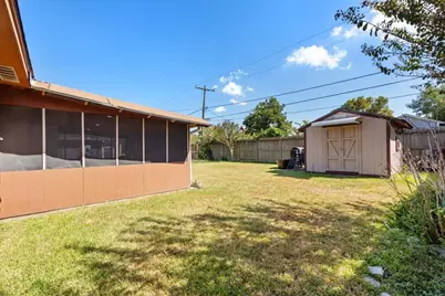 1209 E Brown Lane, Deer Park, TX 77536 - Photo 23
