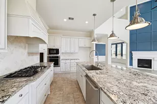 3330 Dovetail Hollow Ln, Houston, TX 77365 - Photo 13