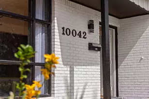 10042 Lazy Oaks St, Houston, TX 77080 - Photo 7