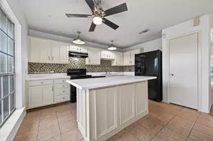 13908 Cravenridge Dr, Houston, TX 77083 - Photo 17