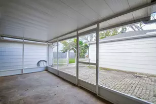 13814 Lynnwood Ln, Sugar Land, TX 77498 - Photo 23