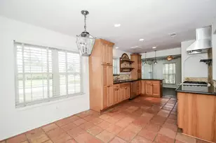 13814 Lynnwood Ln, Sugar Land, TX 77498 - Photo 7