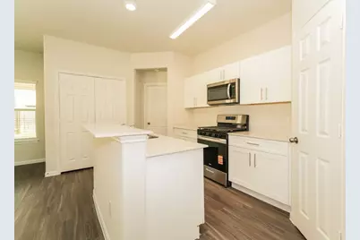 5618 Plantation Forest Drive, Katy, TX 77449 - Photo 3