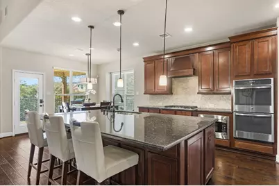 10 Waterfall Way, The Woodlands, TX 77375 - Photo 17