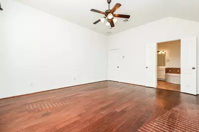 2114 Ascot Ln, Sugar Land, TX 77479 - Photo 17