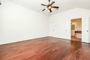 2114 Ascot Ln, Sugar Land, TX 77479 - Photo 17