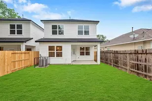 979 Junell St, Houston, TX 77088 - Photo 35