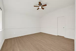 2927 Walnut Springs Dr, Katy, TX 77449 - Photo 11