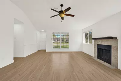 2927 Walnut Springs Drive, Katy, TX 77449 - Photo 3