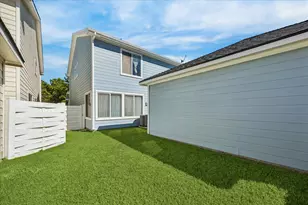 9738 Farrell Dr, Houston, TX 77070 - Photo 17