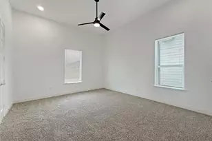 306 Stiles St, Houston, TX 77011 - Photo 5