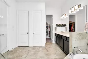 11012 Mikula Dr, Houston, TX 77043 - Photo 25