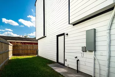 6305 Sandra Street #A/B, Houston, TX 77028 - Photo 7