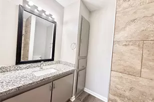 7980 Grove Ridge Dr, Houston, TX 77061 - Photo 15