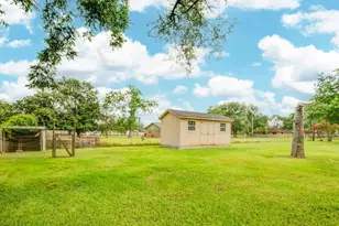 107 Langham St, Freeport, TX 77541 - Photo 31