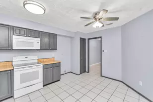 16206 New Field Dr, Houston, TX 77082 - Photo 15