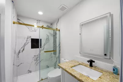 13534 N Peachfield Circle, Houston, TX 77014 - Photo 17