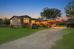 1017 Woodland St, Channelview, TX 77530 - Photo 1