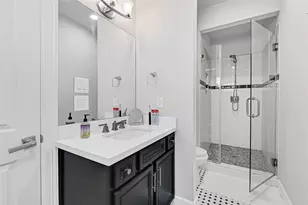 1610 E Bonner St, Houston, TX 77007 - Photo 25