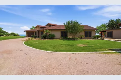 10000 Ocean Drive, Beach City, TX 77523 - Photo 3