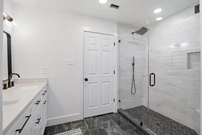 10000 Ocean Drive, Beach City, TX 77523 - Photo 31
