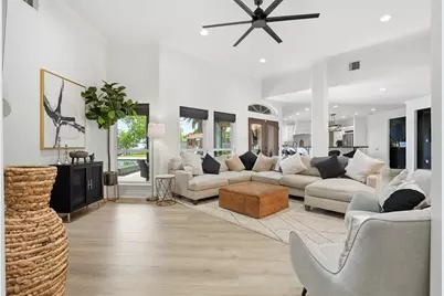 10000 Ocean Drive, Beach City, TX 77523 - Photo 7