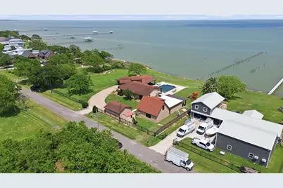 10000 Ocean Drive, Beach City, TX 77523 - Photo 45