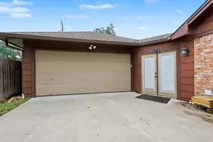 803 Whitecap Dr, El Lago, TX 77586 - Photo 3