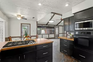 803 Whitecap Dr, El Lago, TX 77586 - Photo 13