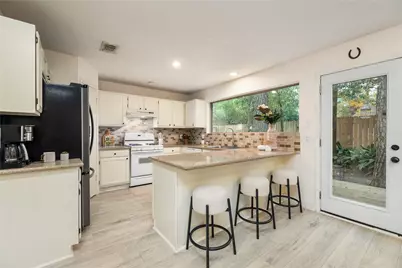 58 Sandpebble Drive, The Woodlands, TX 77381 - Photo 17