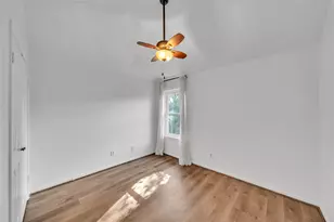 16531 Tranquil Dr, Sugar Land, TX 77498 - Photo 13