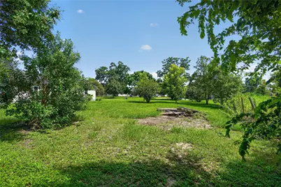 1019 Lamar Street, Liberty, TX 77575 - Photo 27