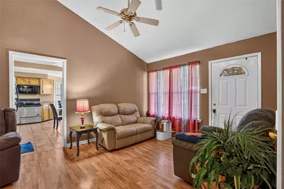 1019 Lamar Street, Liberty, TX 77575 - Photo 7