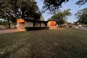 106 Rosewood Dr, Crockett, TX 75835 - Photo 1