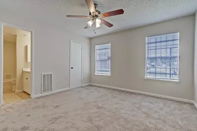 3131 Southwest Freeway #C29, Houston, TX 77098 - Photo 11
