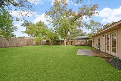 2723 N Brompton Drive, Pearland, TX 77584 - Photo 21
