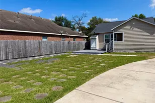 1126 Ryon St, Houston, TX 77009 - Photo 11