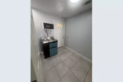 5047 Nassau Road #B, Houston, TX 77021 - Photo 11