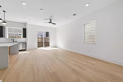 971 Highland Light Lane, Houston, TX 77091 - Photo 5