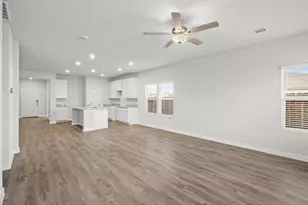 25424 Blossom Ct, Montgomery, TX 77316 - Photo 7