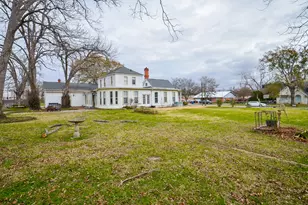 1205 12th St, Hempstead, TX 77445 - Photo 31