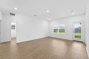 14242 Walworth Crk Ct, Fresno, TX 77583 - Photo 7