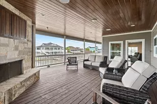 1205 Lagoon Dr, Crystal Beach, TX 77650 - Photo 37
