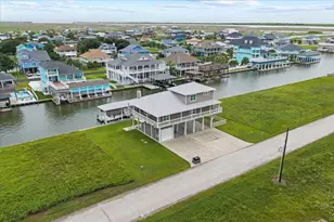 1205 Lagoon Dr, Crystal Beach, TX 77650 - Photo 47